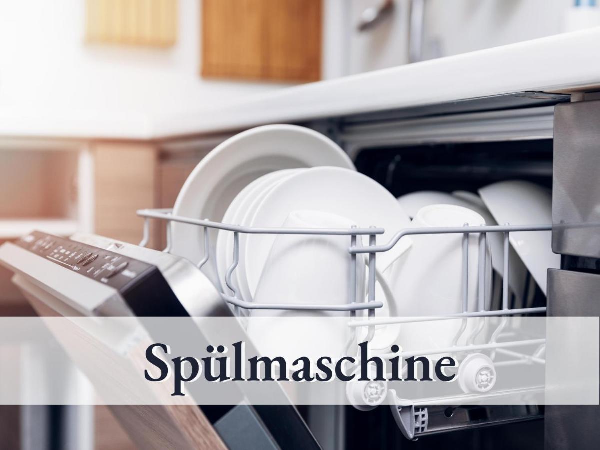 Grosse Moderne Ferienwohnung In Bester Bodenseelage L 1 Minute Zum Bodensee L 2 Zimmer L Vollausgestattete Kueche L Sonnenbalkon L Wlan L Willkommen Im Apartment Guettingen Radolfzell am Bodensee Dış mekan fotoğraf